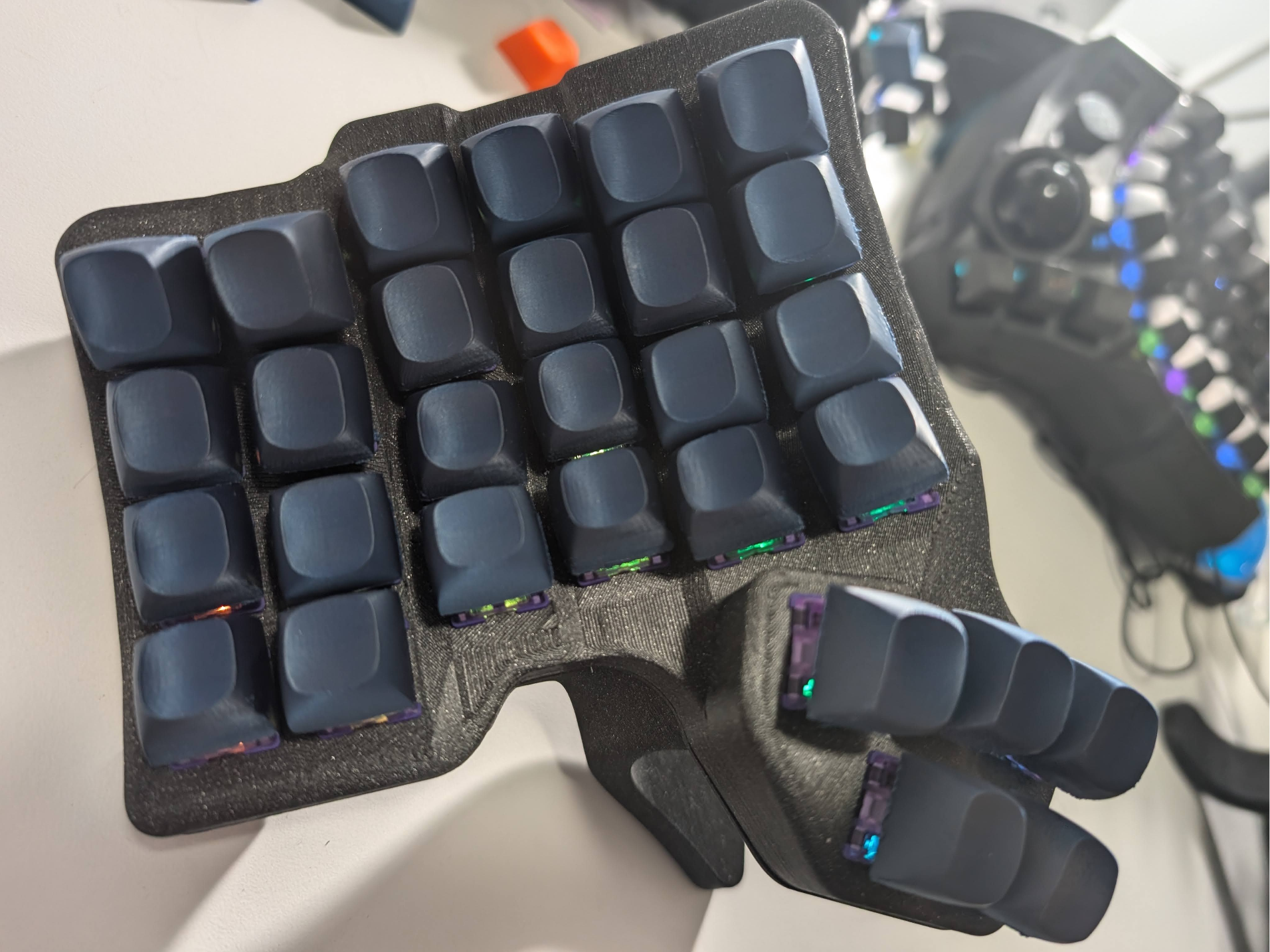 DES profile MX keycaps, separate stems and keys