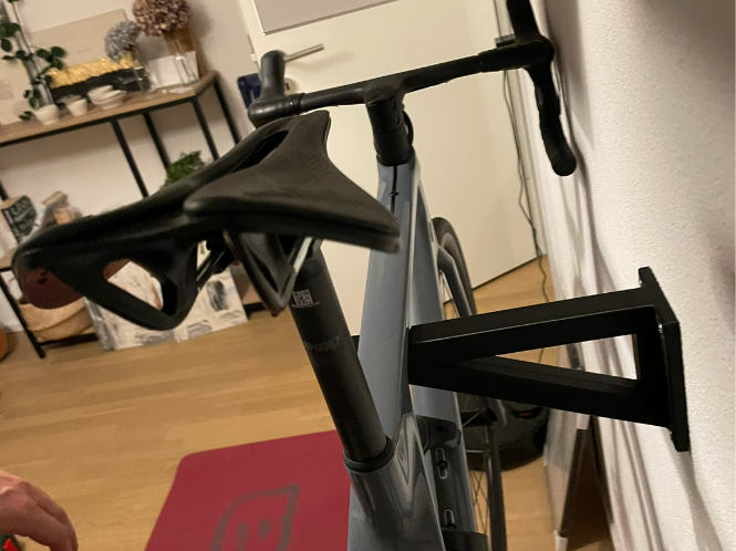 Bicycle bracket