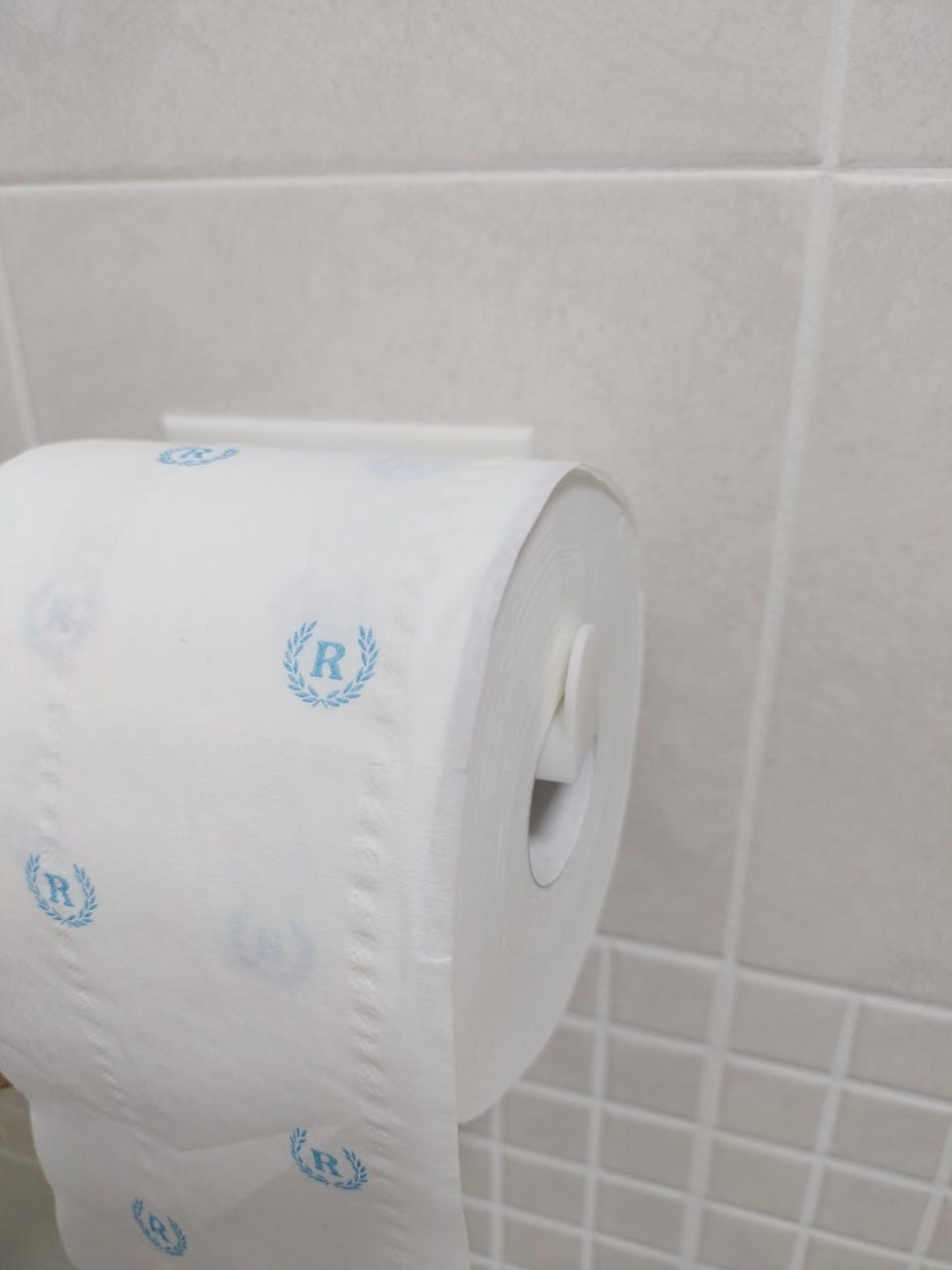 toilet paper roll holder