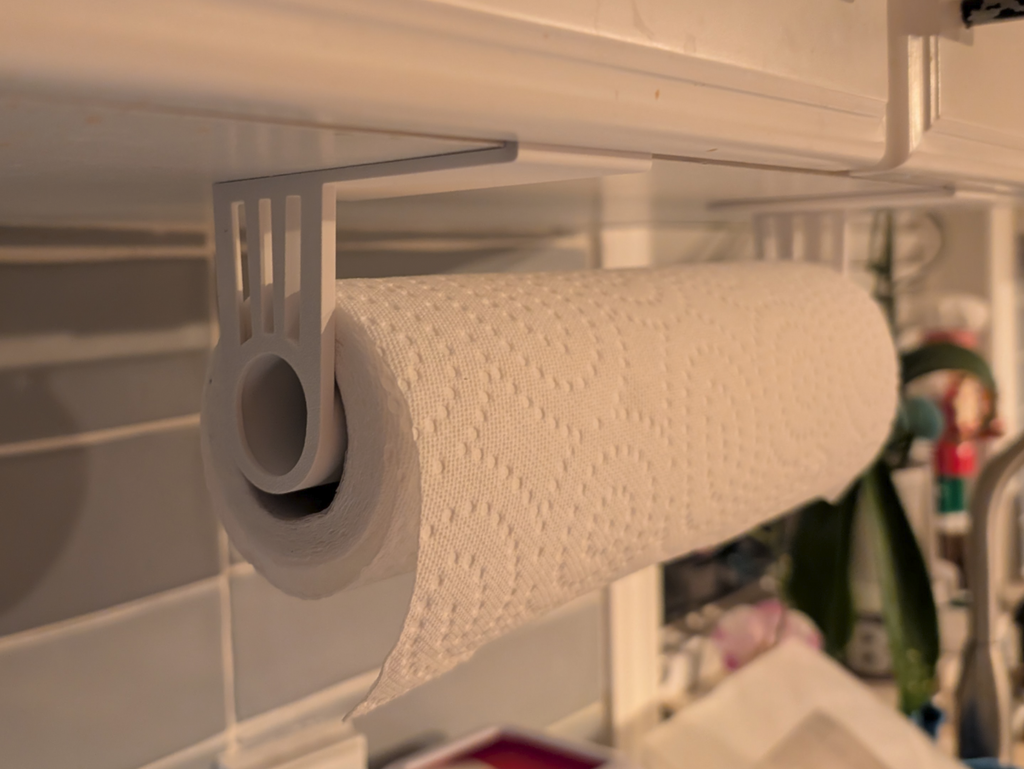 Paper Towel Holder (20mm shelf)
