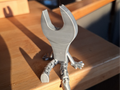 Articulated flexi flat wrench with legs