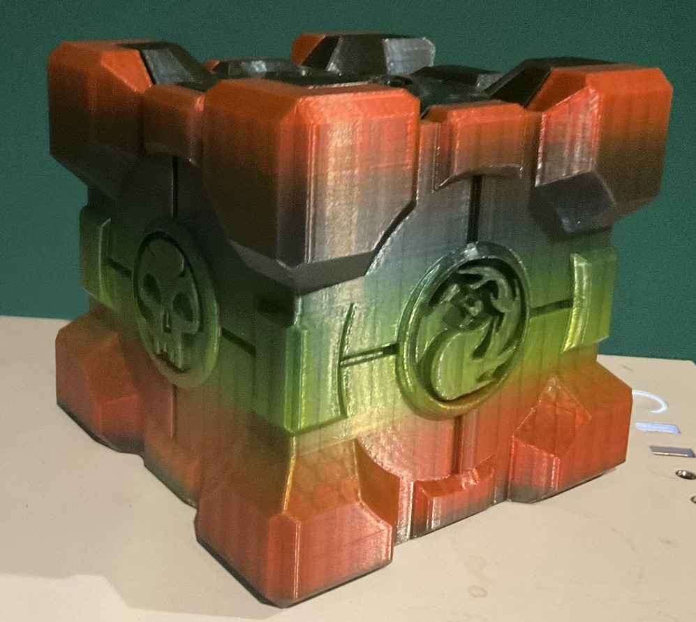 Magic Cube Commander/EDH Deckbox with Magnet Holes