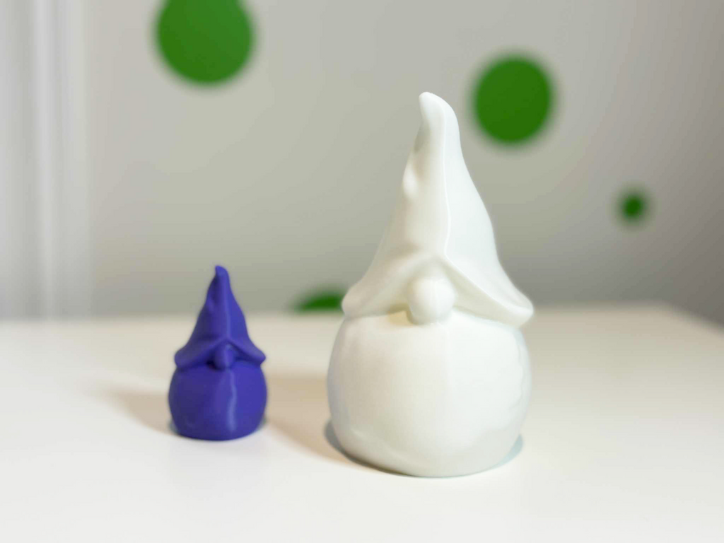 Mini garden gnomes free to sell