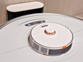 Robot vacuum dust cover