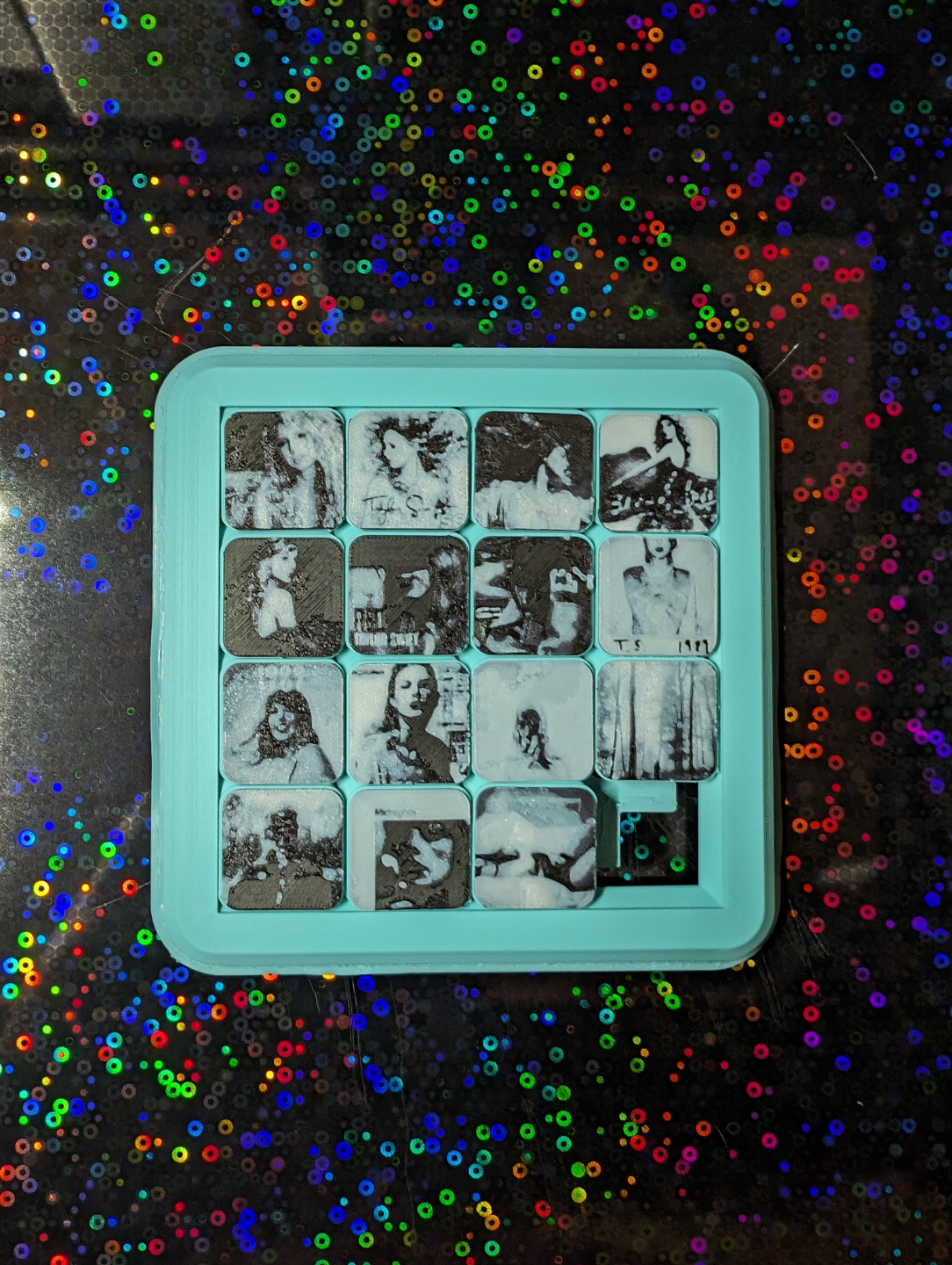 0.2 -Taylor Swift Album Cover Sliding Puzzle