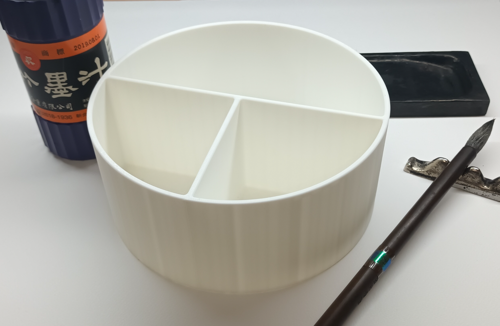 Chinese Ink and wash painting brush washer (水墨國畫三格筆洗)