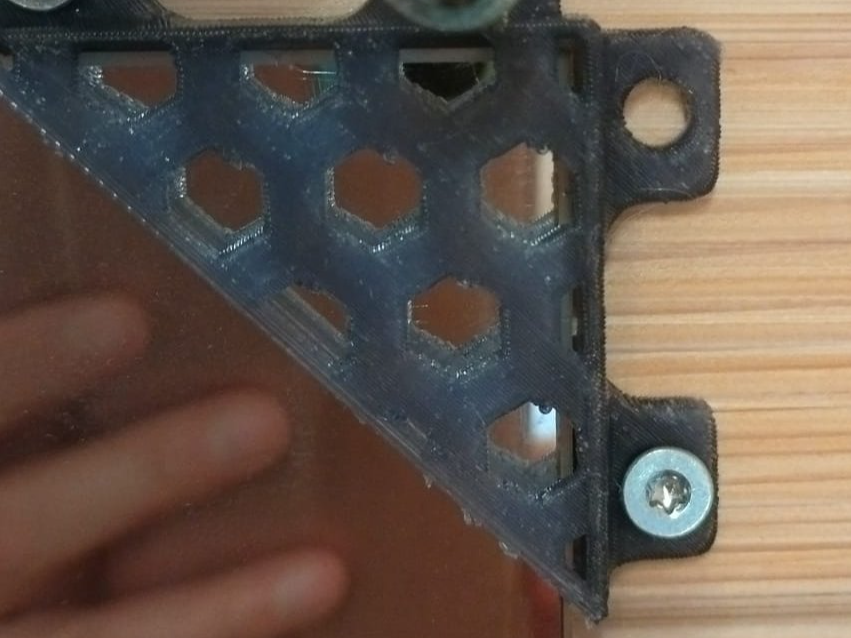 Mirror corner mount