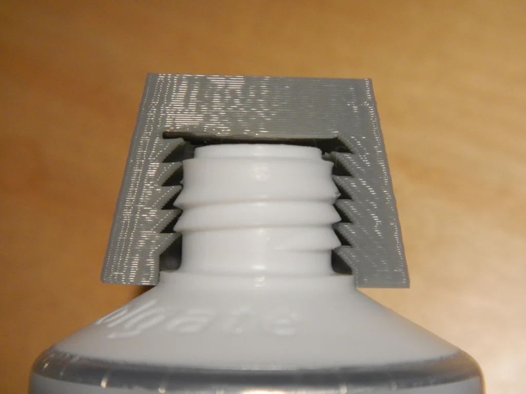 toothpaste cap