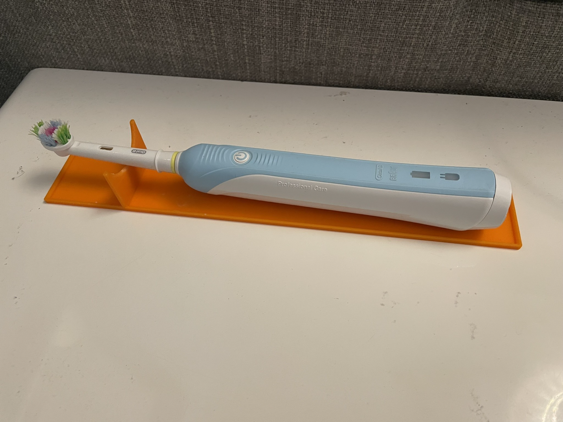 Toothbrush holder