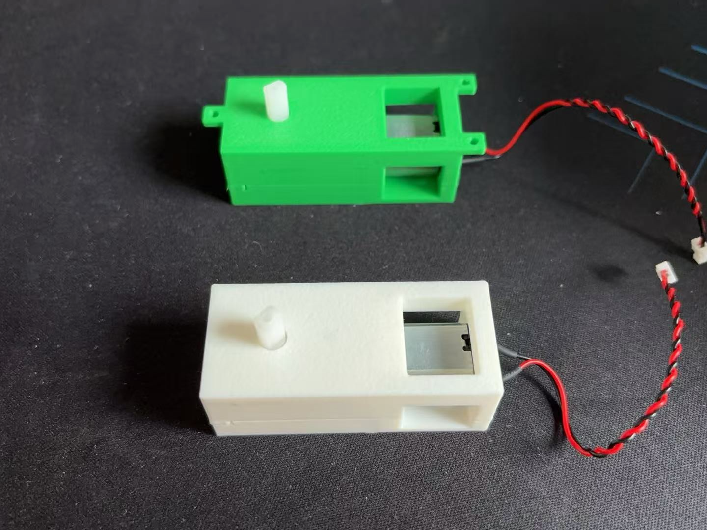 Motor box with reduction gear