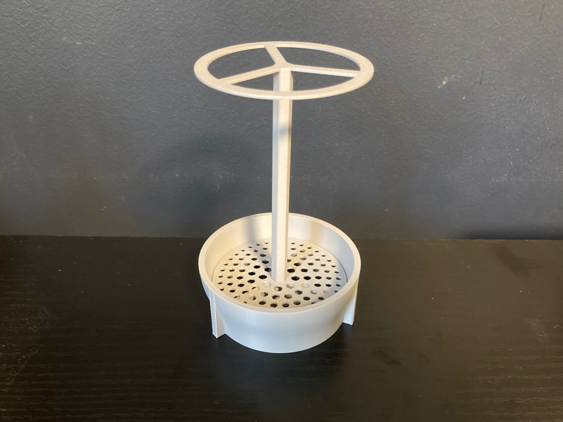 Non-Electric Toothbrush Stand
