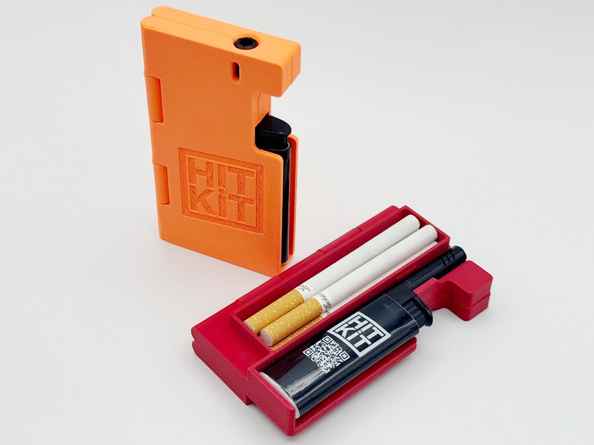 Flamethrower- a clamshell smokes + lighter case