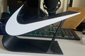 espositore scarpe nike