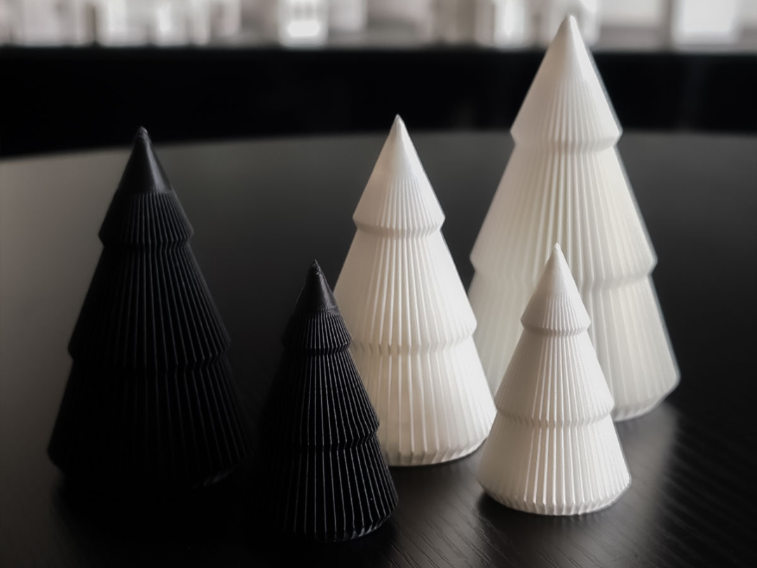 Minimalistische Mini-Tannenbäume
