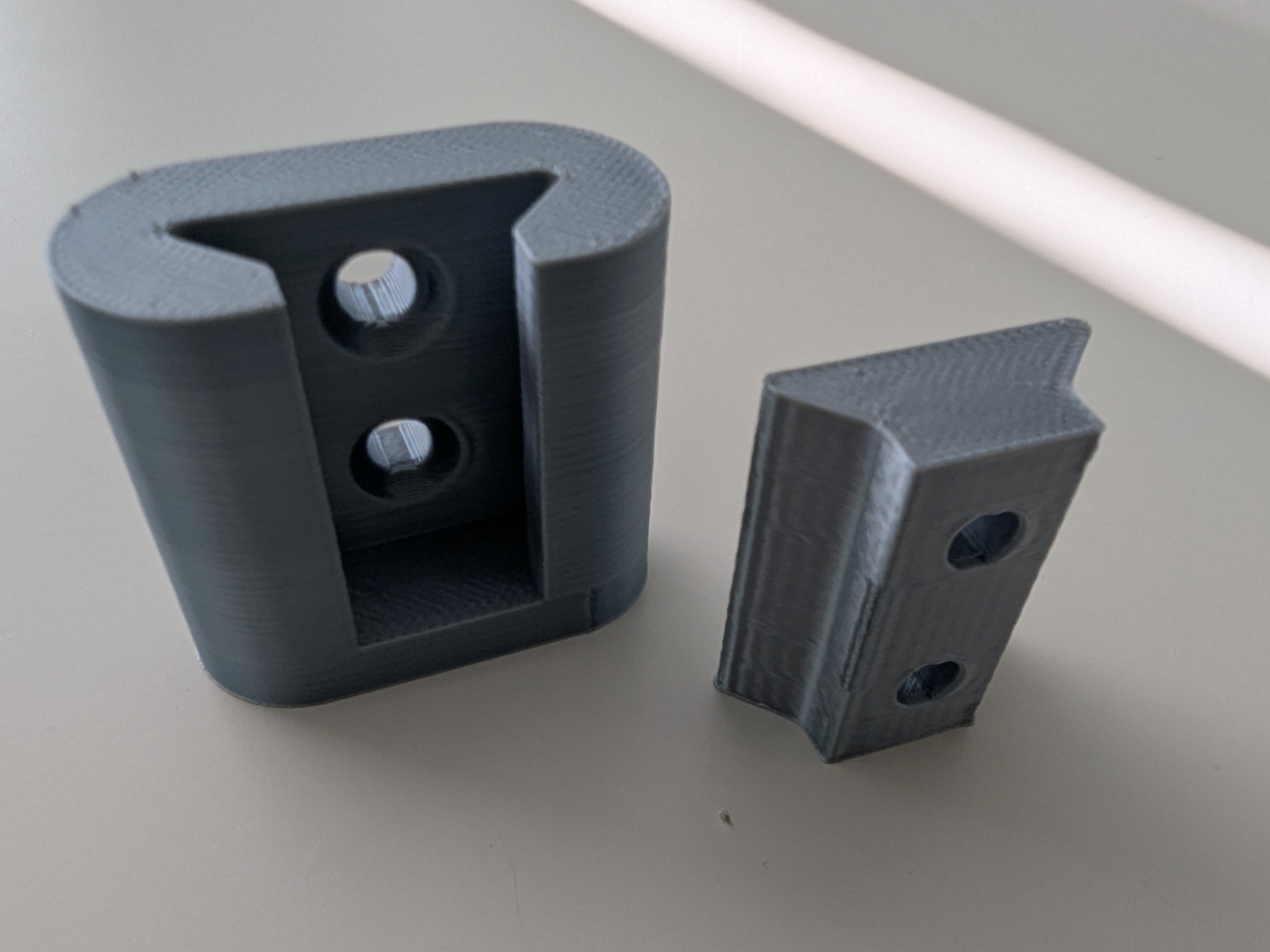 Heavy-duty universal mount