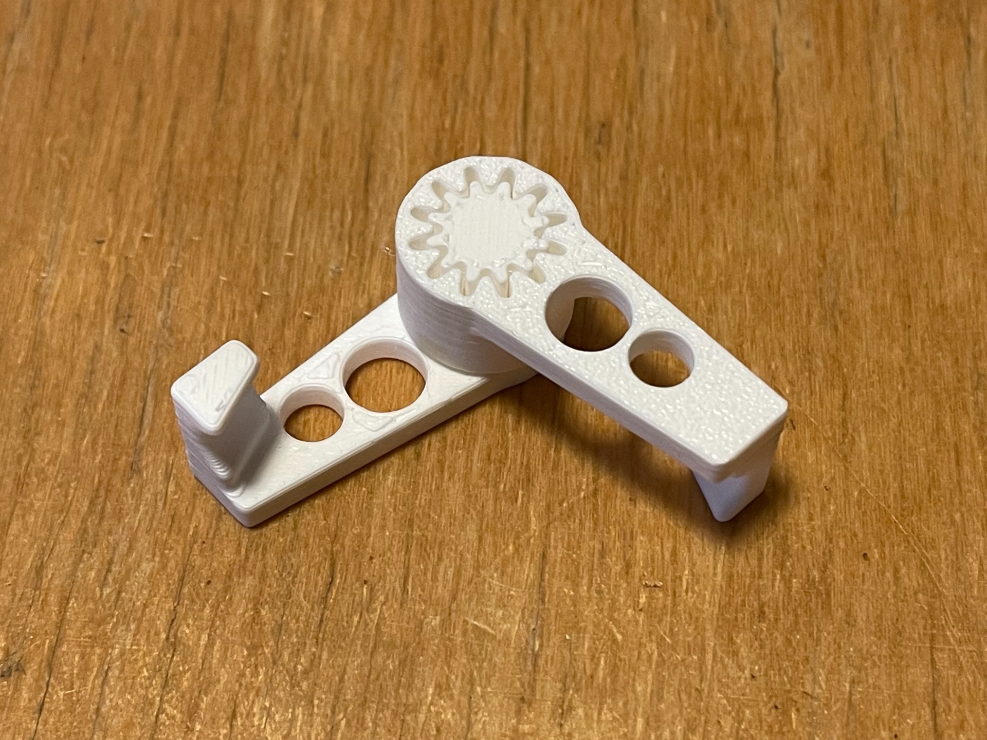 Adjustable LST Clip