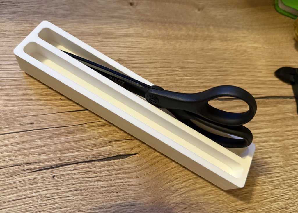 Gridfinity 1x5 long object bin (e.g. for scissors)