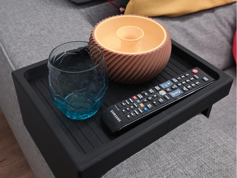 sofa armrest table/tray