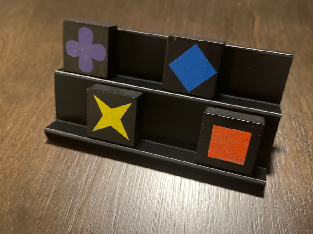 Quirkle tile stand