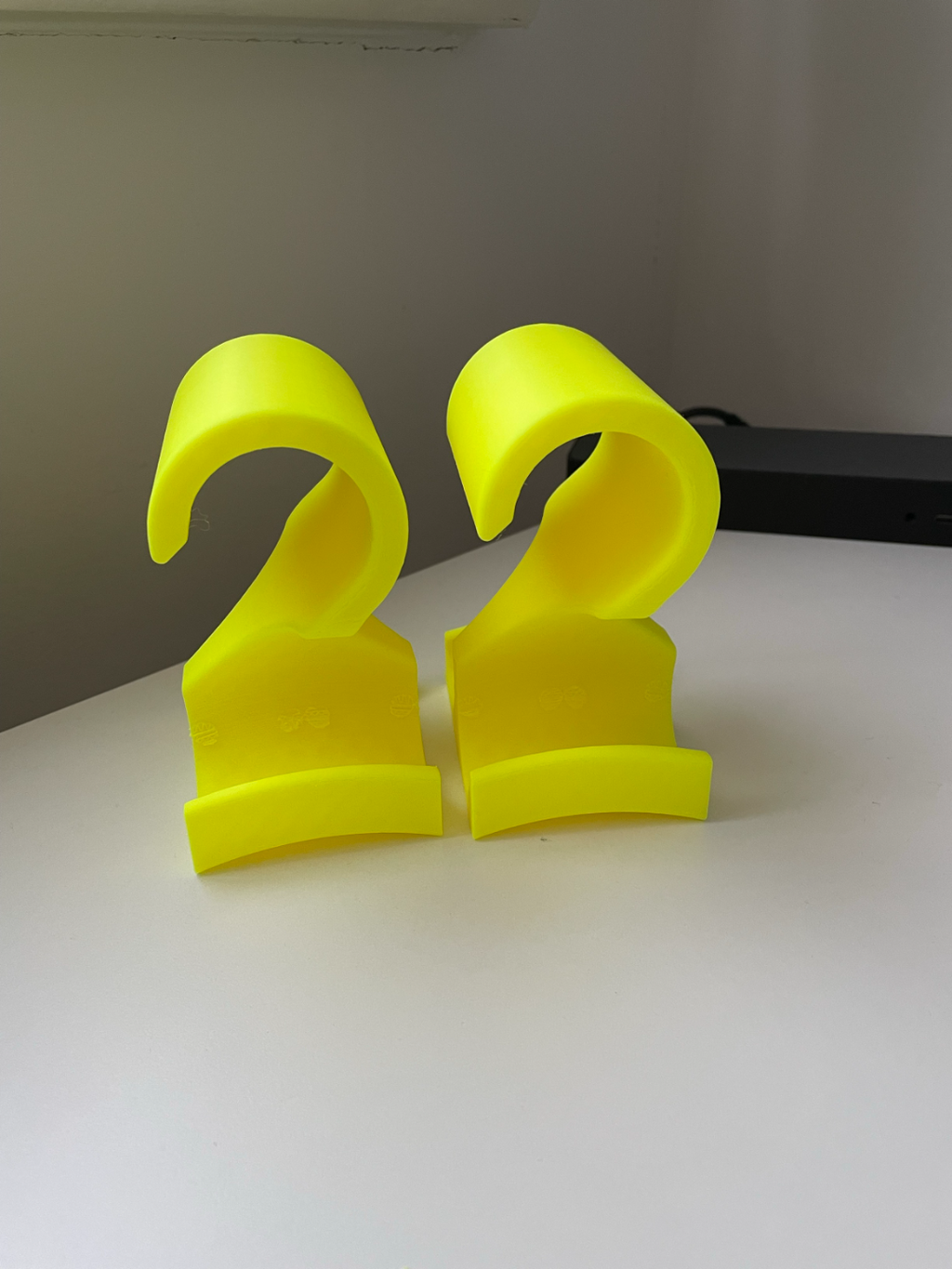 Double rucksack, backpack hanger