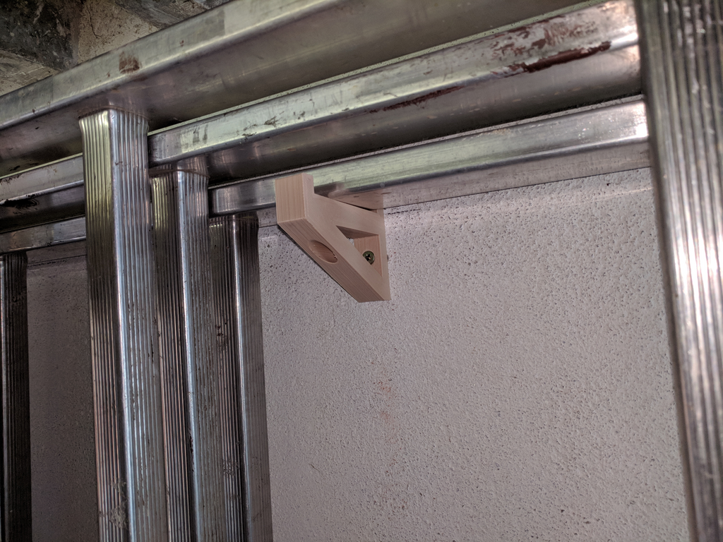 Ladder bracket
