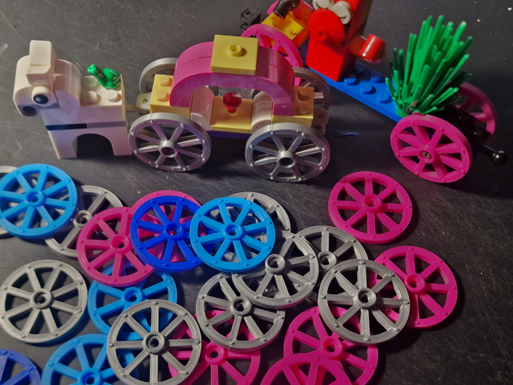 Chariot wheels for bricks construction set