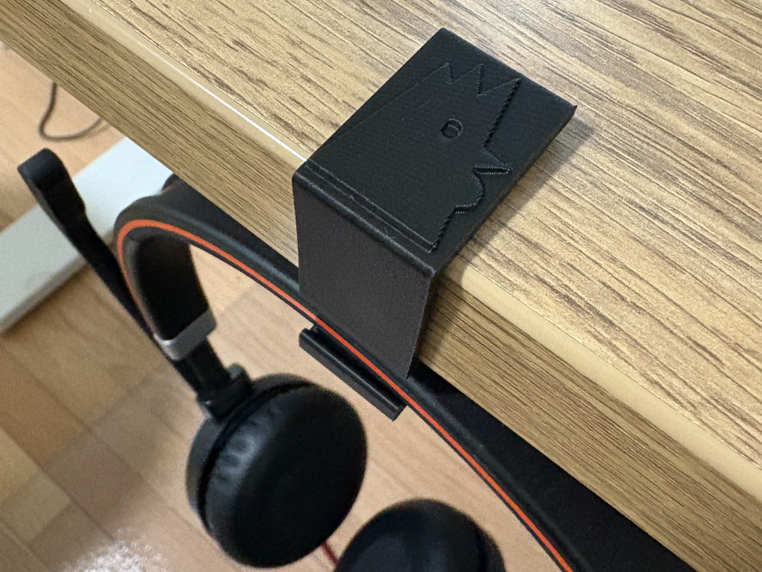 Headphone Holder With Chicken Head Logo