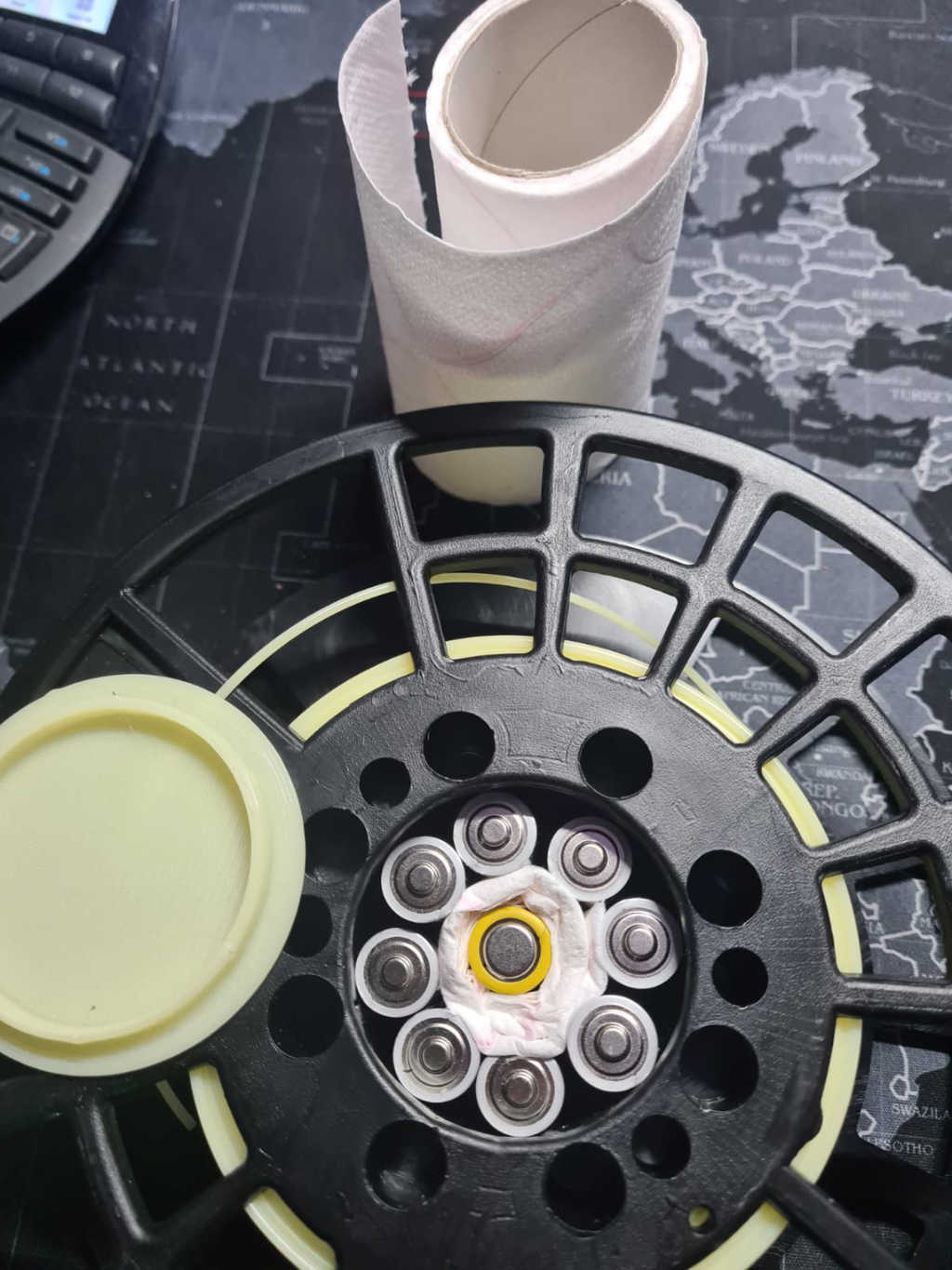 Spool lids