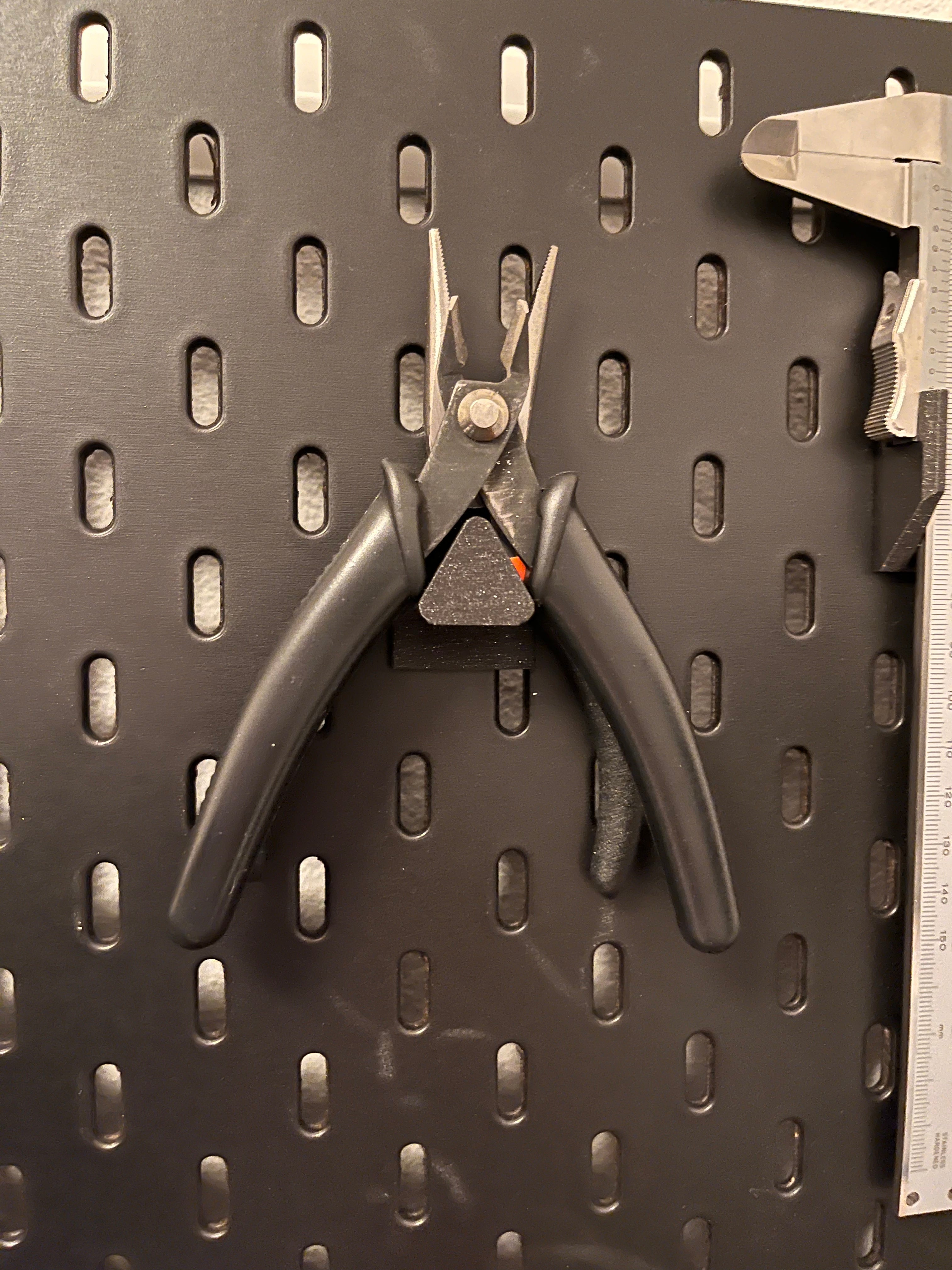 Skadis / Skådis - Plier holder