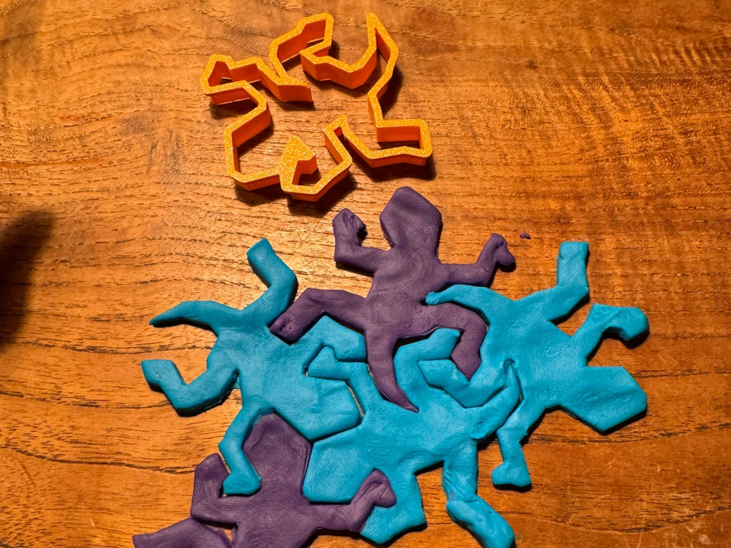 Escher Lizard shape for clay or cookies