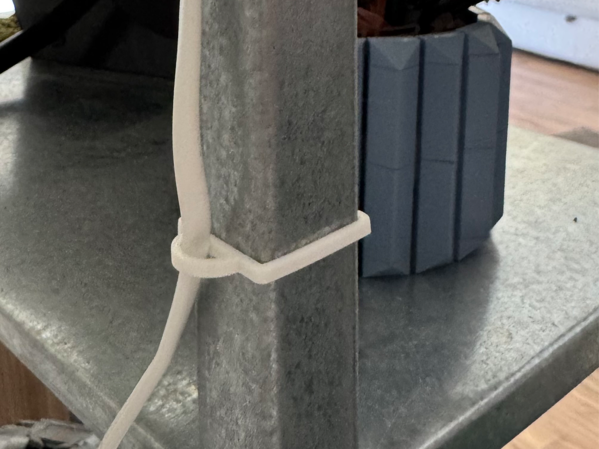 Support cable pour Hyllis