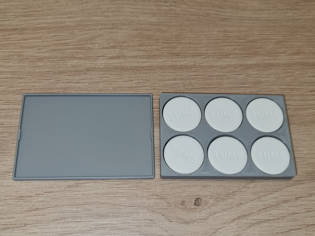 Wallet size TUMS box