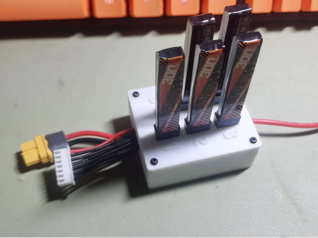 BT2.0接口1-6S充电器