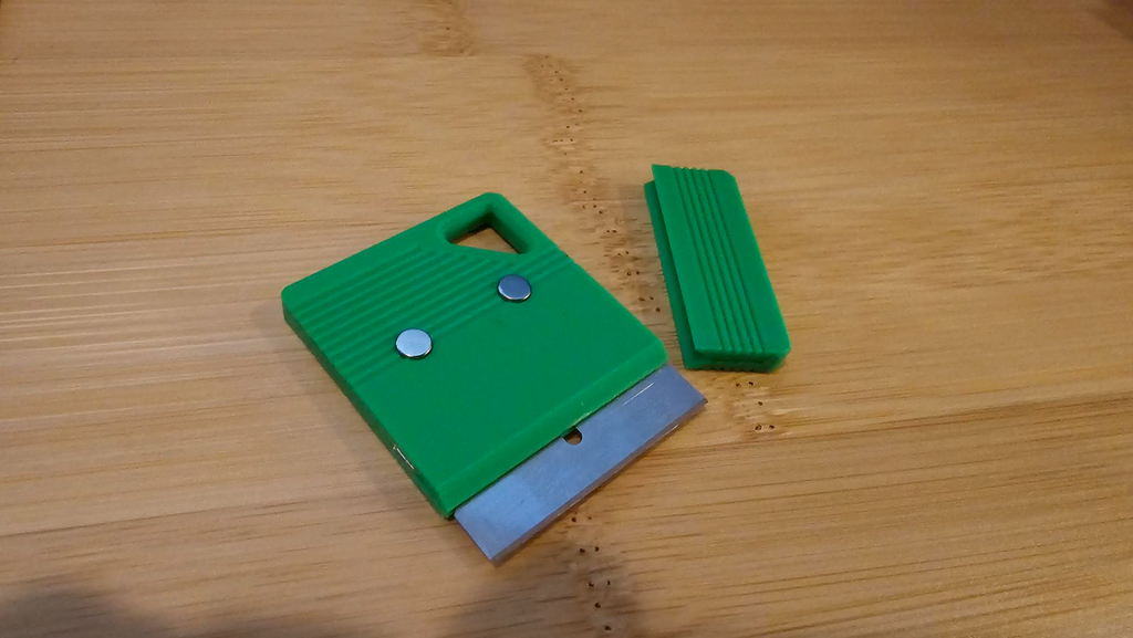 Metal Razor Blade Knife Scraper Remix with Magnets and cap