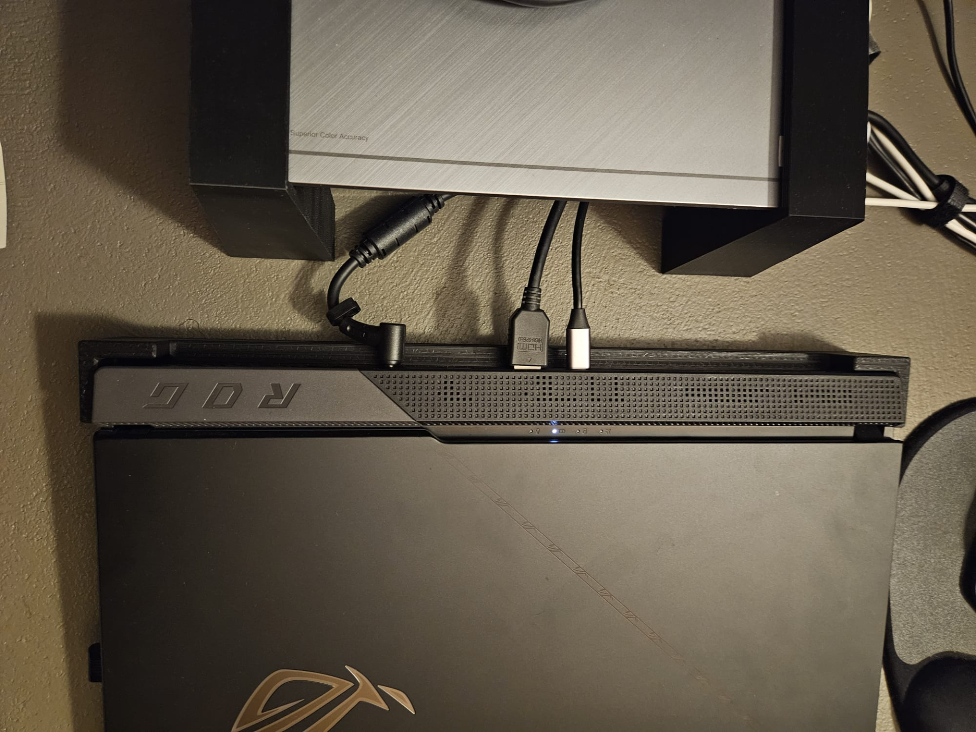Rialzo ventilazione laptop Asus Rog Strix 17