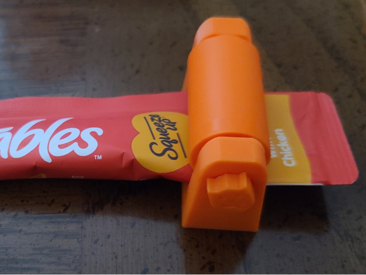 Treat Squeezing Roller