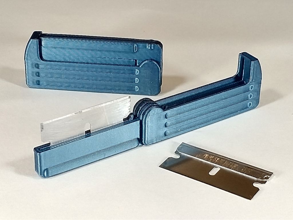 Folding Razor Blade Holder (print-in-place)