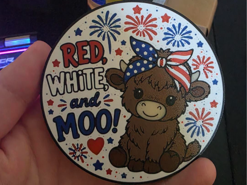 Red, White & Moo B&BW Soap/Pen Holder Face