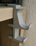 Universal Controller/Headphone holder Remix