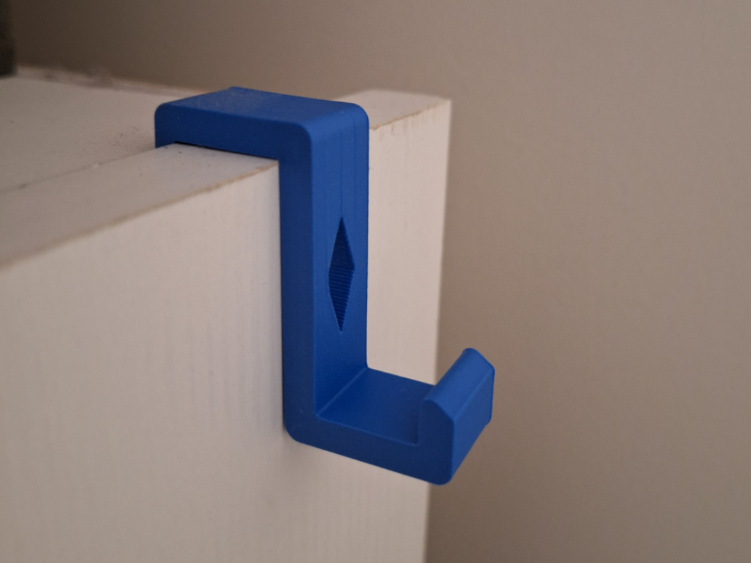 Simple closet edge hook