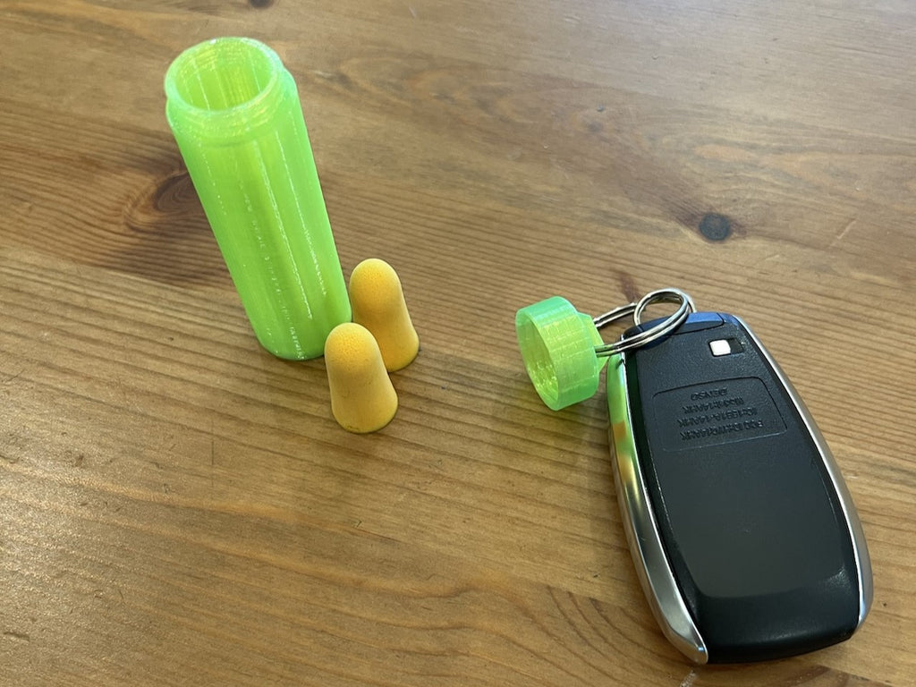 Keychain Kapsule: Small item storage for your keychain