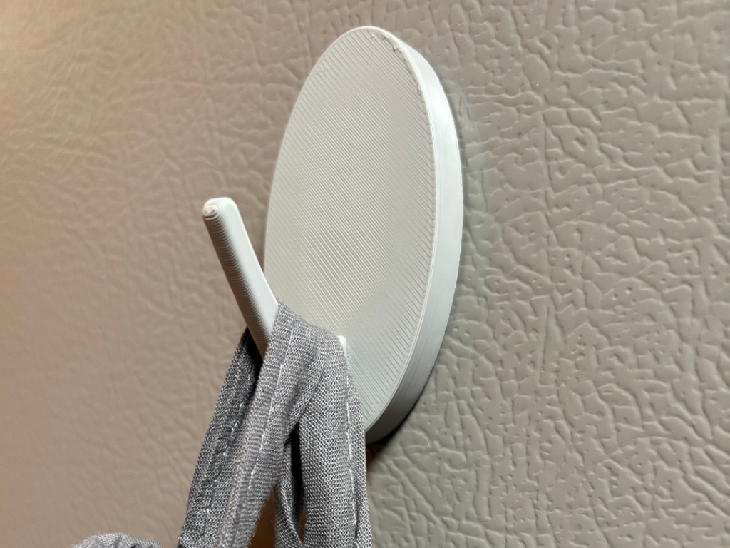 Fridge Hook w/ Magnet Insert