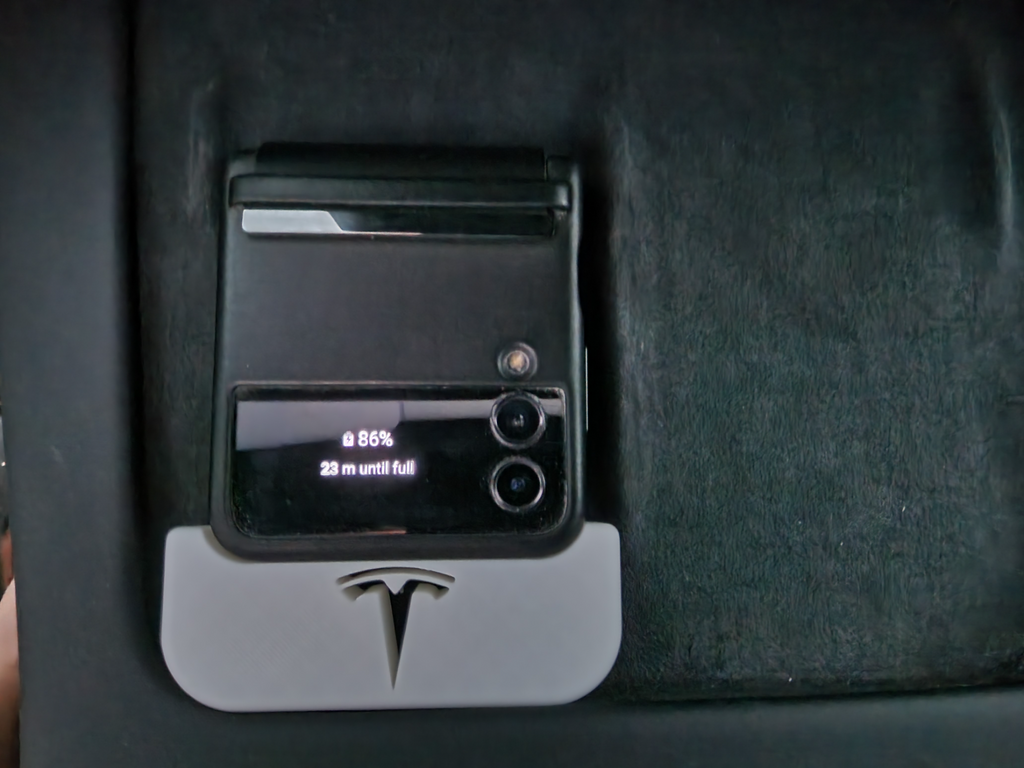 Wireless charging pad flip phone spacer Tesla MY