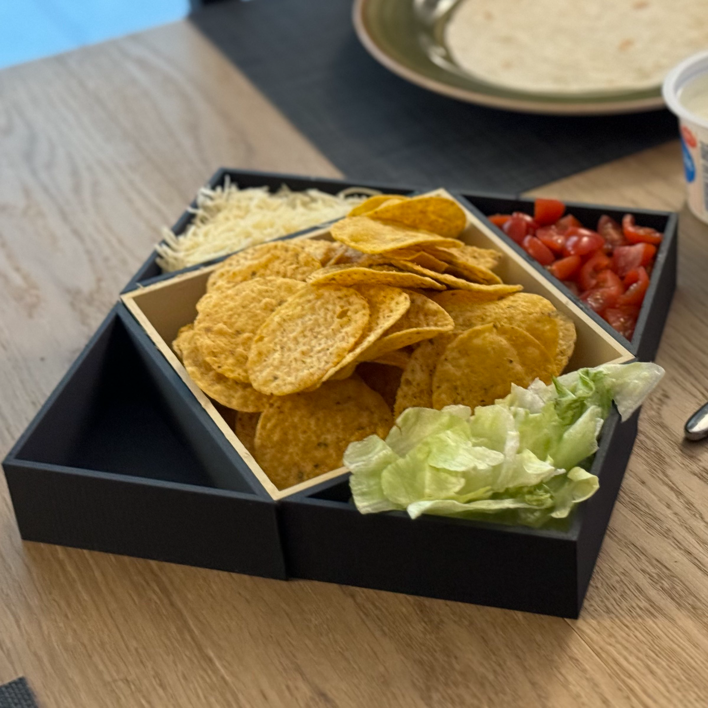 Serving tray