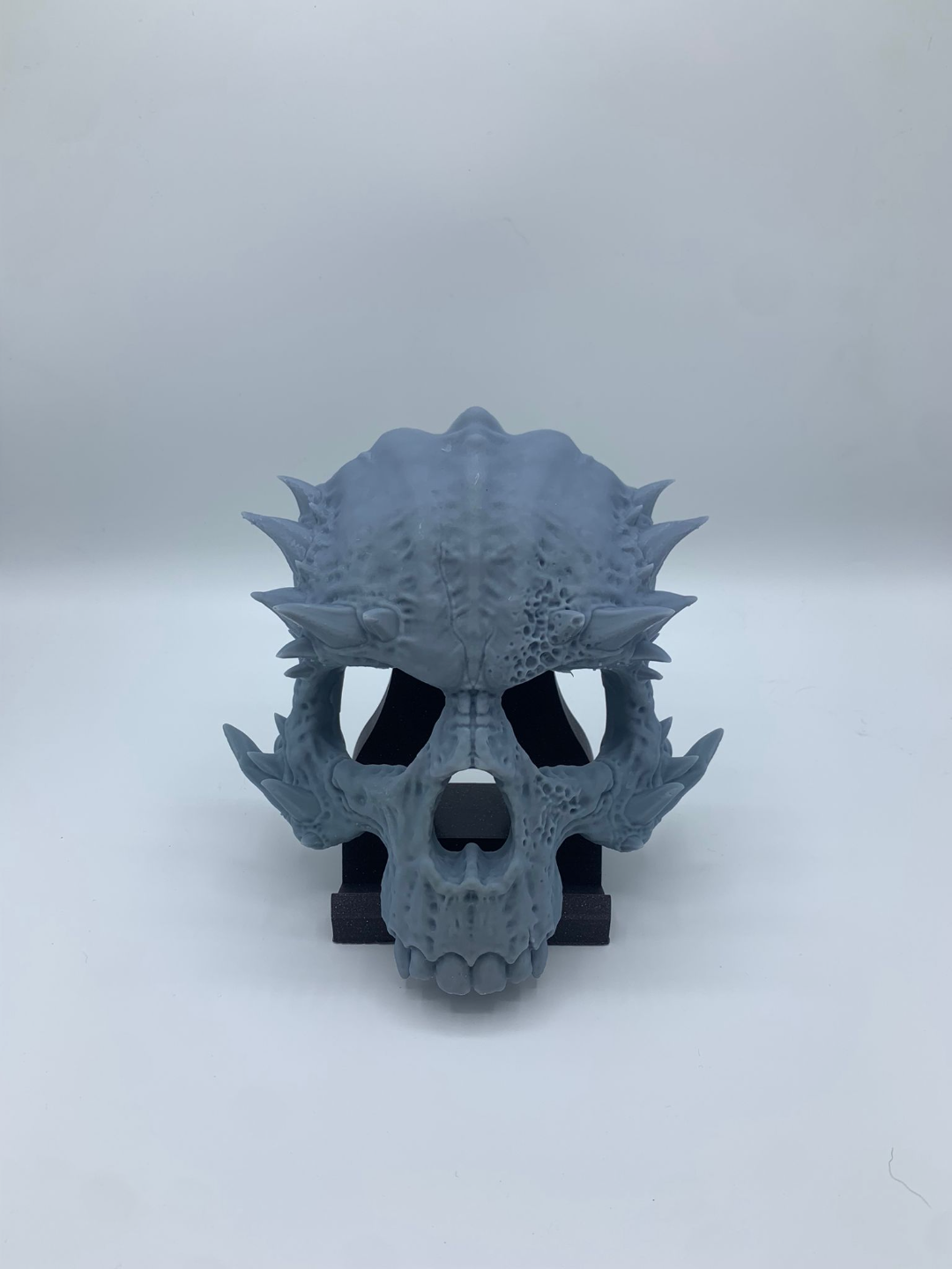 creepy hallowen demon mask