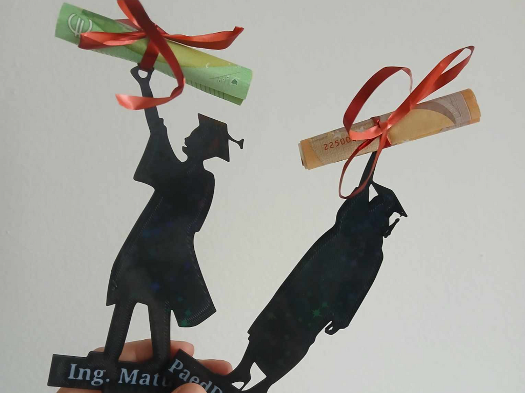 Graduation figurine with text - stylish money gift