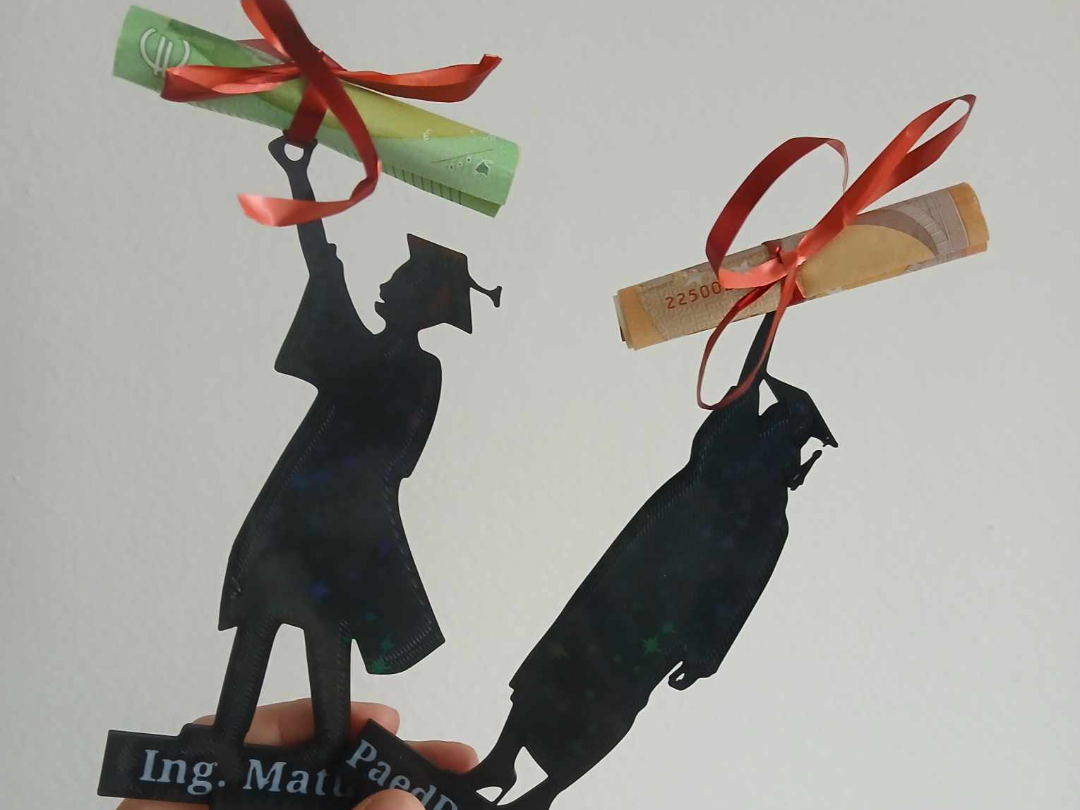Graduation figurine with text - stylish money gift