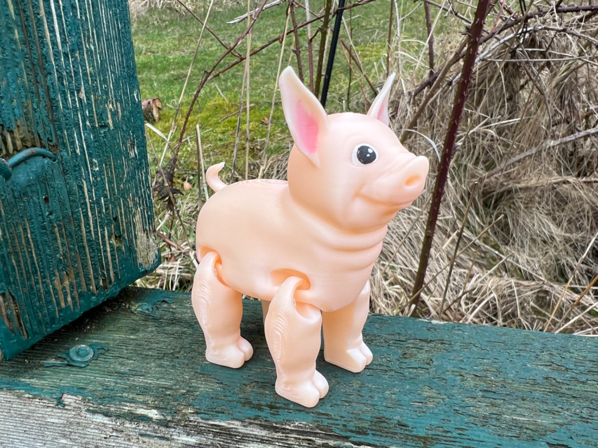 Zero supports! "Snorts" New pig in town! Articulated print in place