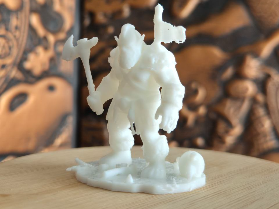 miniatura DnD orco barbaro