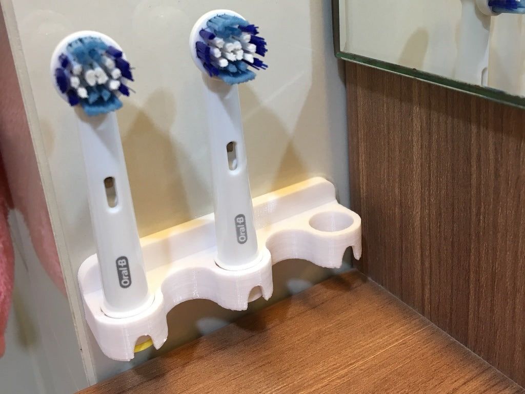 Oral-B toothbrush holder for three